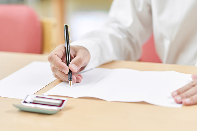 相続人が先に死亡すると、遺言は無効になる？